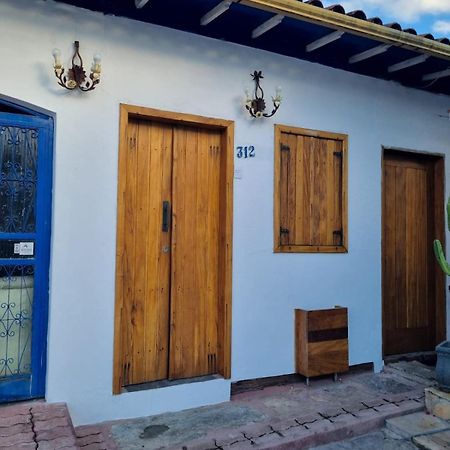Pousada Casa Da Cintia ديامانتينا المظهر الخارجي الصورة